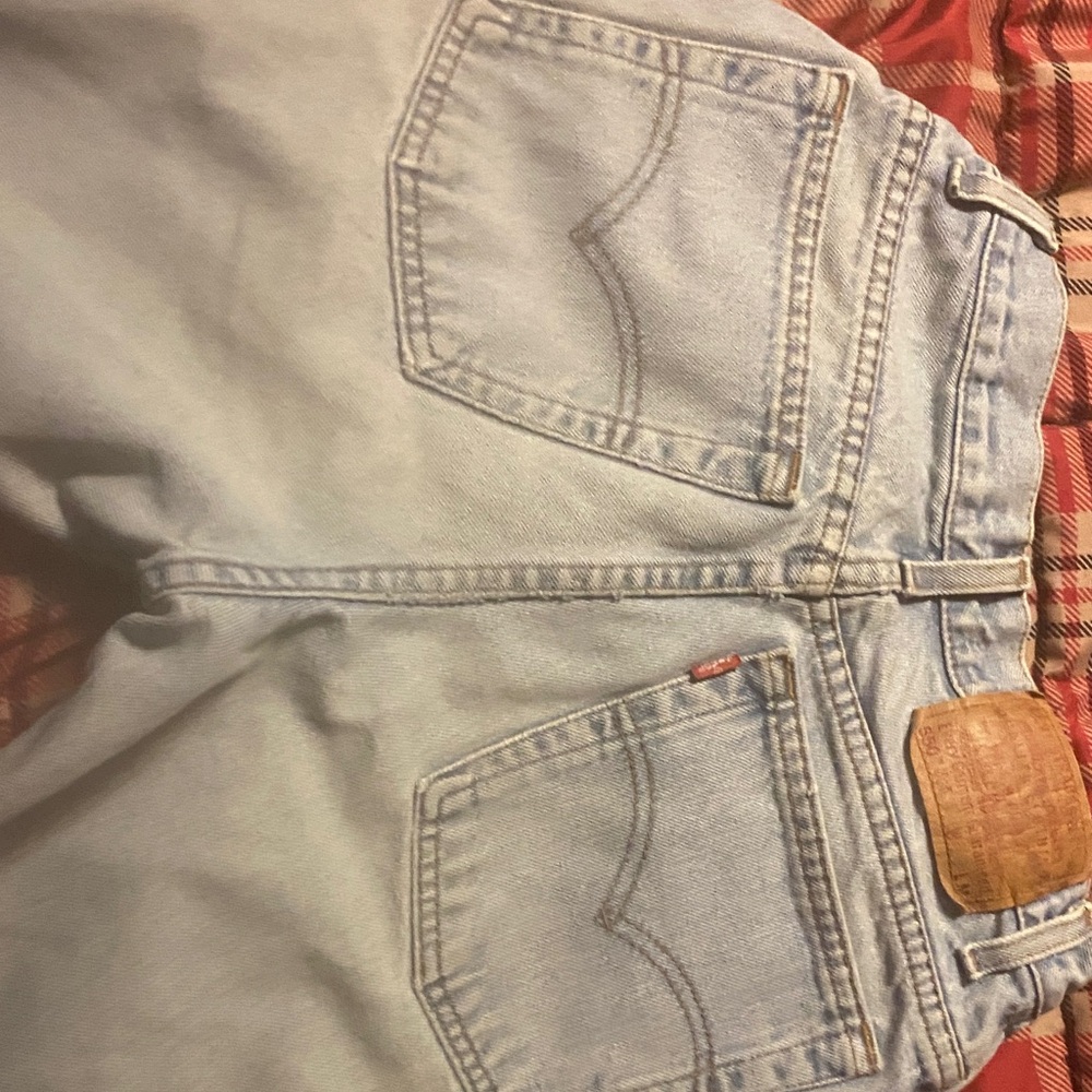 Levi's Light Blue 550 Jeans. vintage 1990
